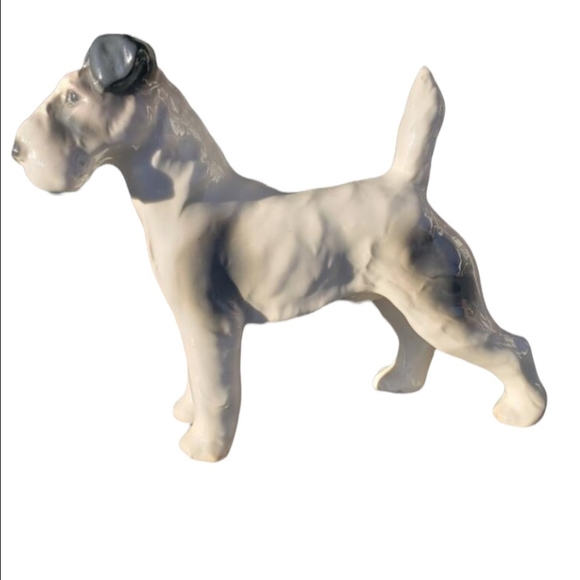 Wire fox terrier Dog figurine - Picture 4 of 5